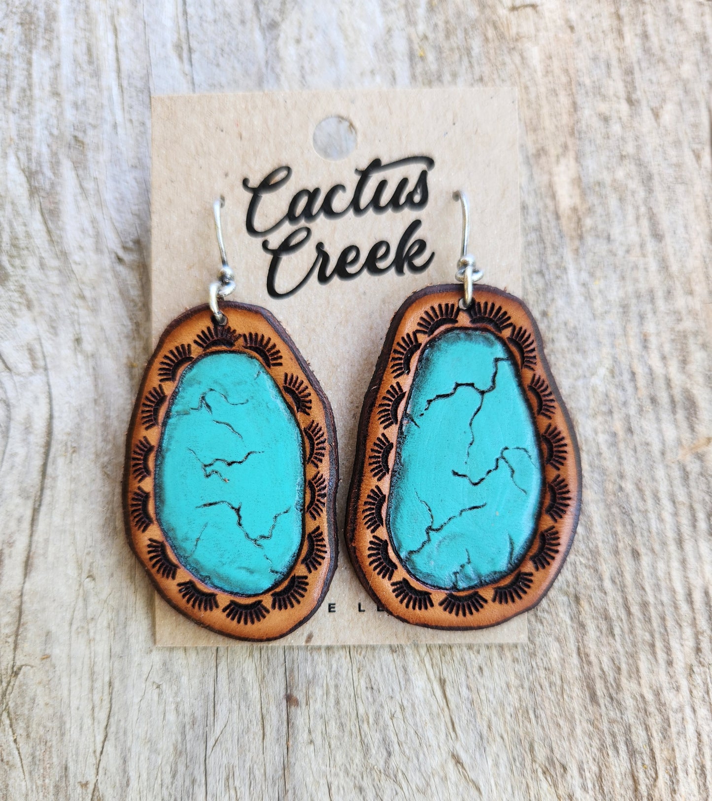 "Carico" Handmade Leather Earrings